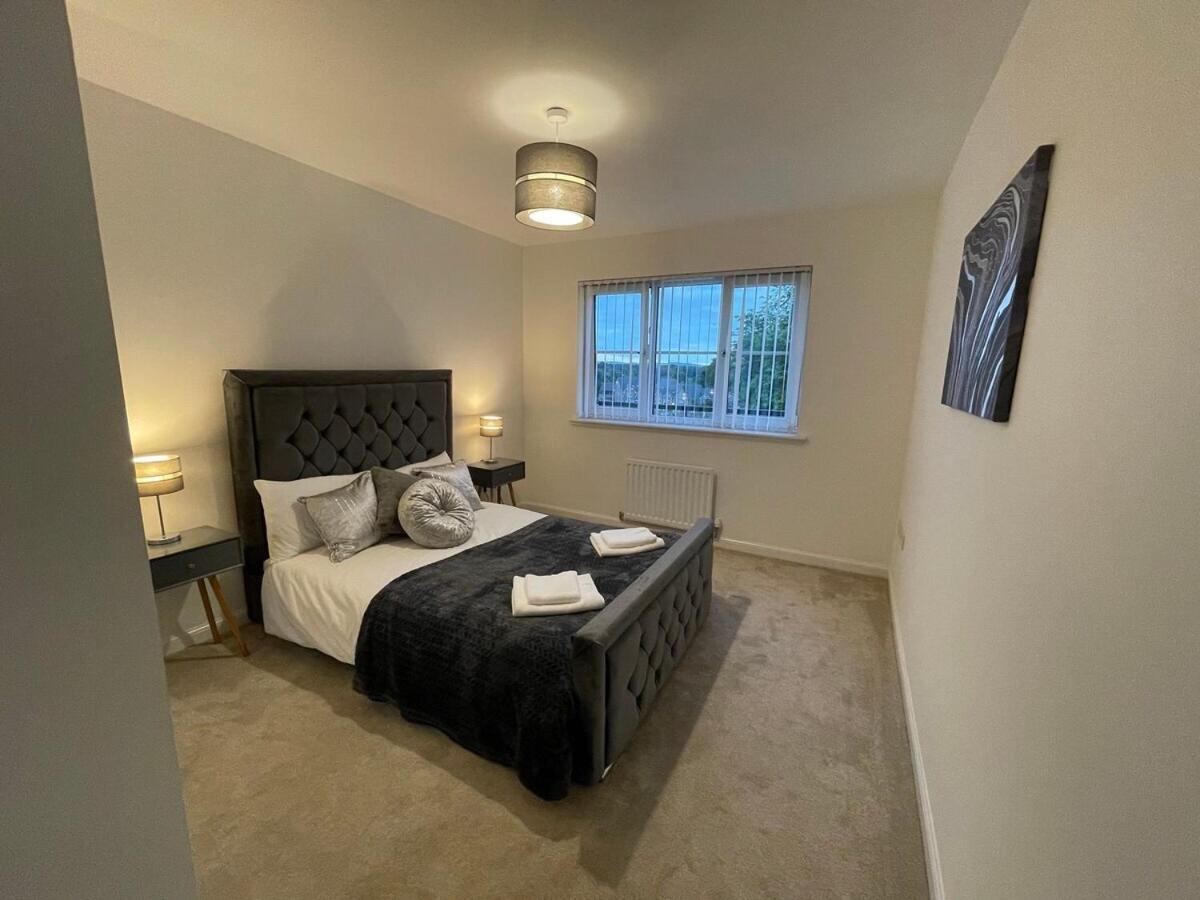 2 Bedroom Luxury Flat In Quiet Village Of Bishopton ビショップトン エクステリア 写真
