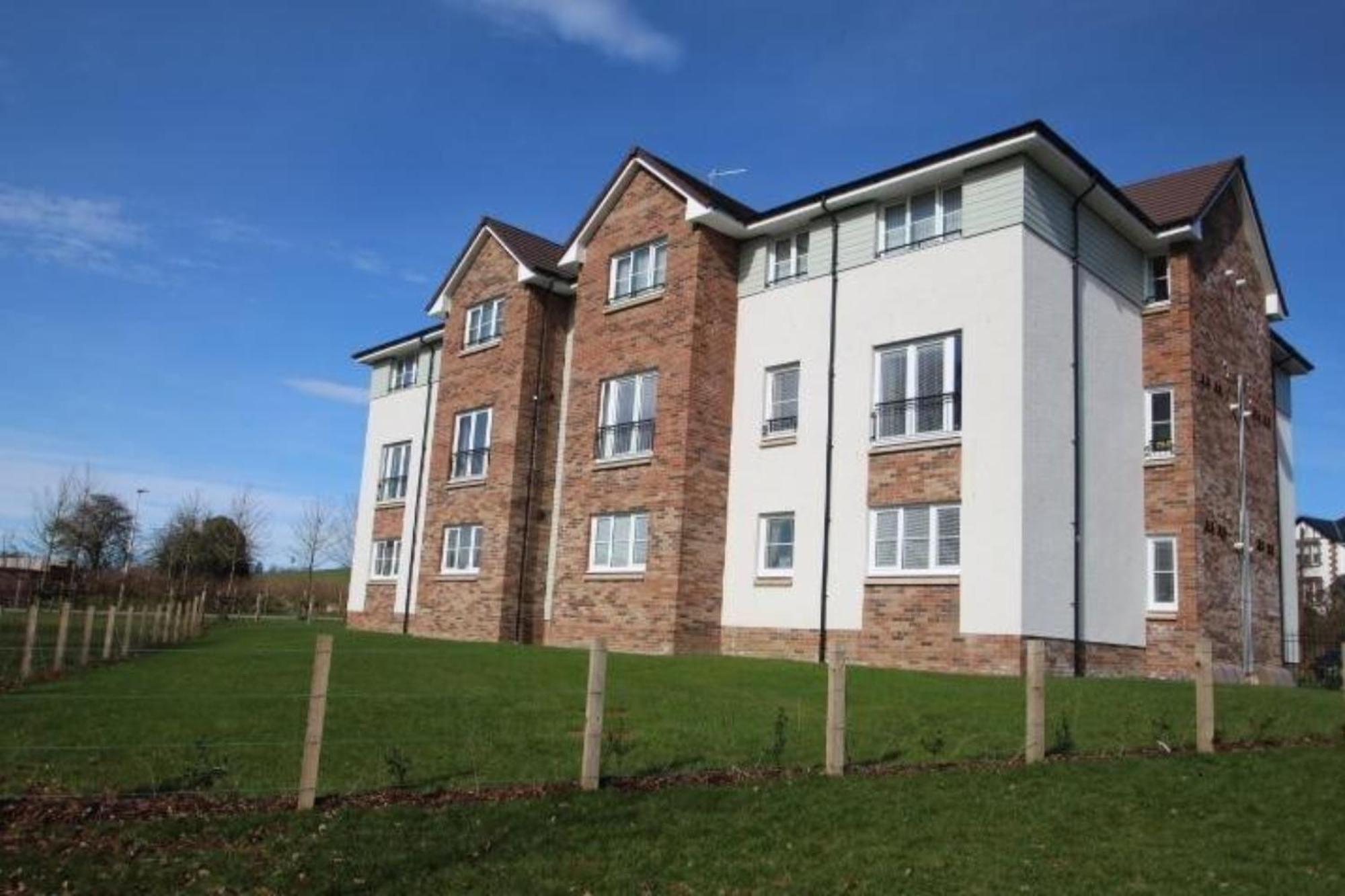 2 Bedroom Luxury Flat In Quiet Village Of Bishopton ビショップトン エクステリア 写真